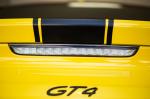Porsche 718 Cayman GT4 2016 года